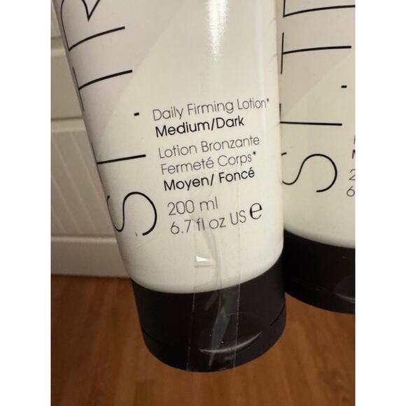 NEW 2 Bundle St Tropez Gradual Tan Classic 6.7oz Daily Firming Lotion Med Dark - Picture 2 of 5